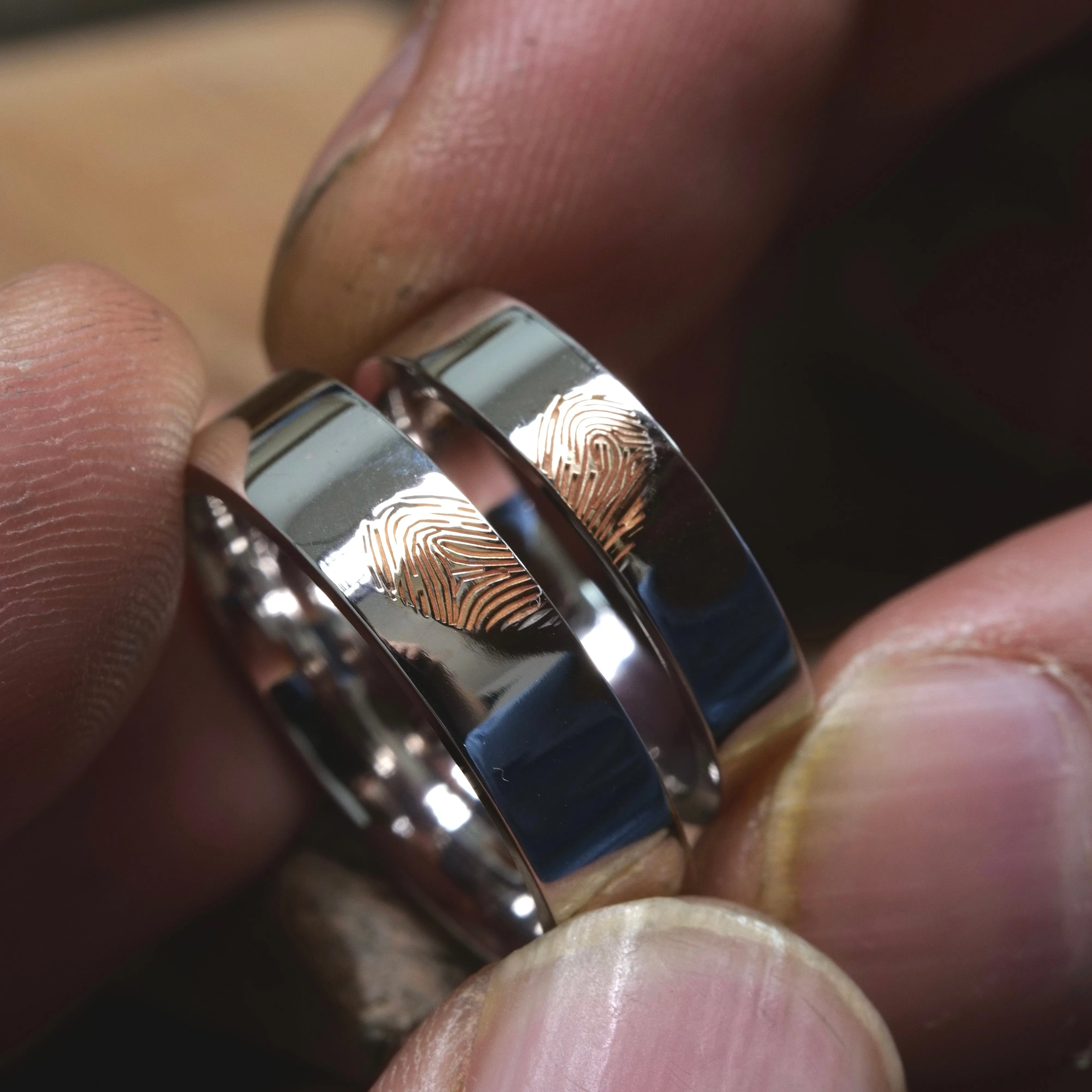 18K White Gold Fingerprint Wedding Bands