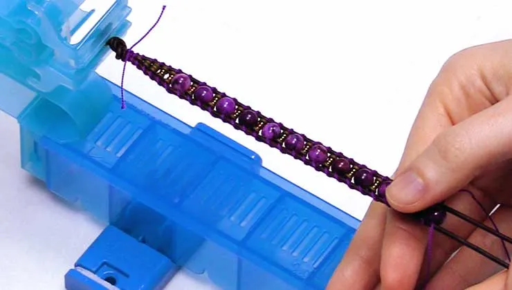 How to Space Out Round Beads with Toho Demi Rounds on the Wrapit Loom (Old Version)